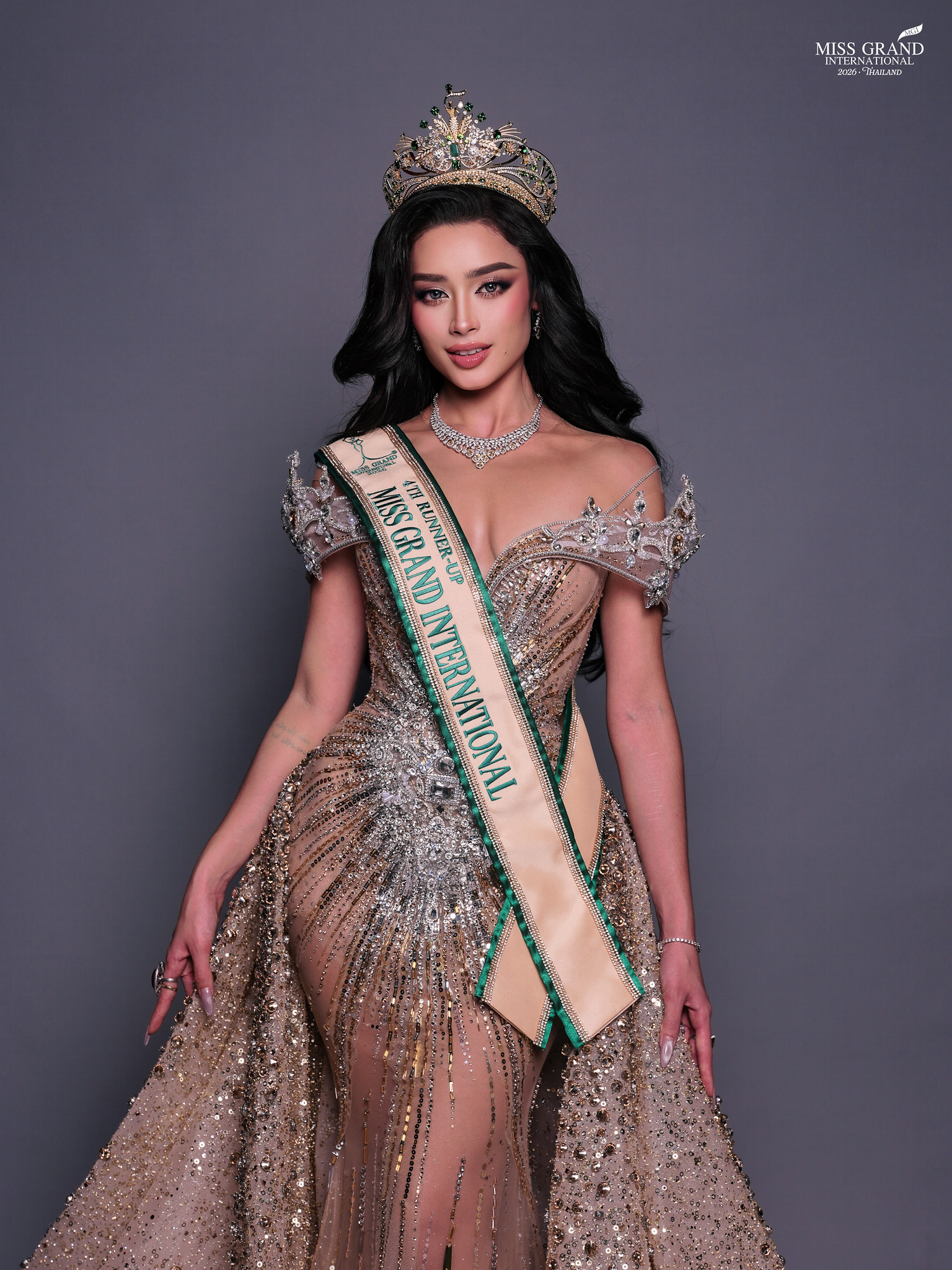 Emoura Phạm